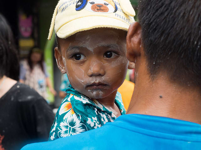 タイの旧正月なのでカオサンで水かけ祭りに参加してきた