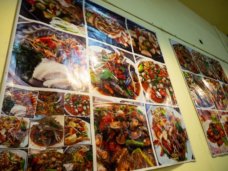 引越し後、近所の「ก๋วยเตี๋ยว ร.เรือ」で食事