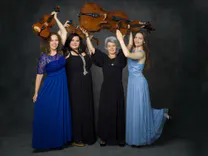 Odeon Quartett mit Instrumenten bei Hochzeitszeremonie