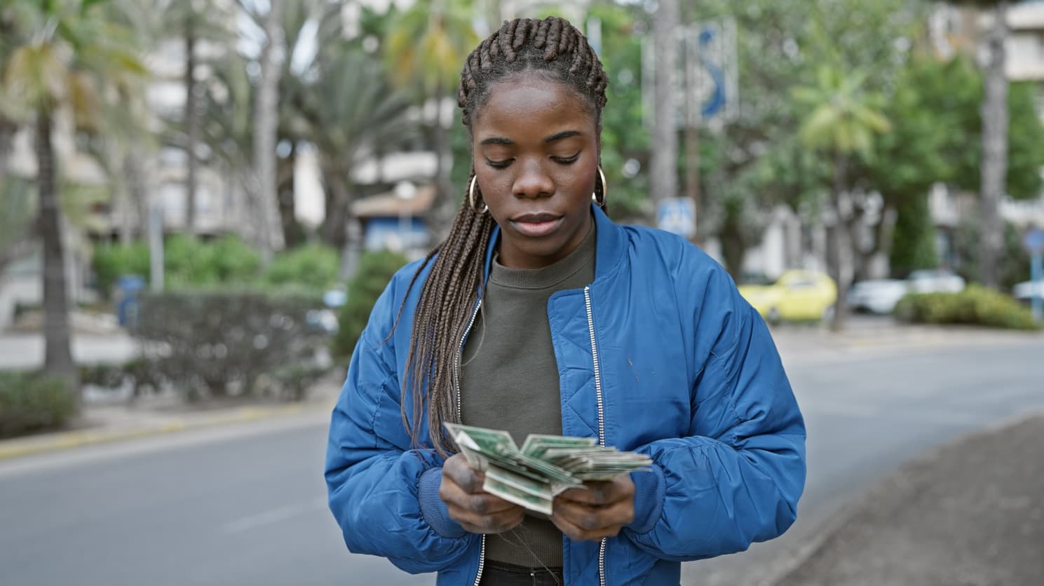 Travel planning - How to save for international travel