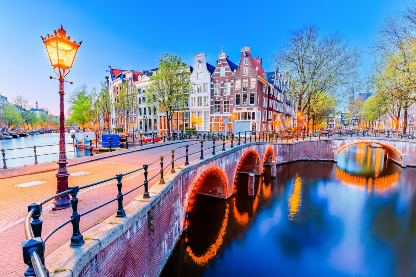 Book cheap travel destinations - Book cheap flights from Lagos, Nigeria to Netherlands