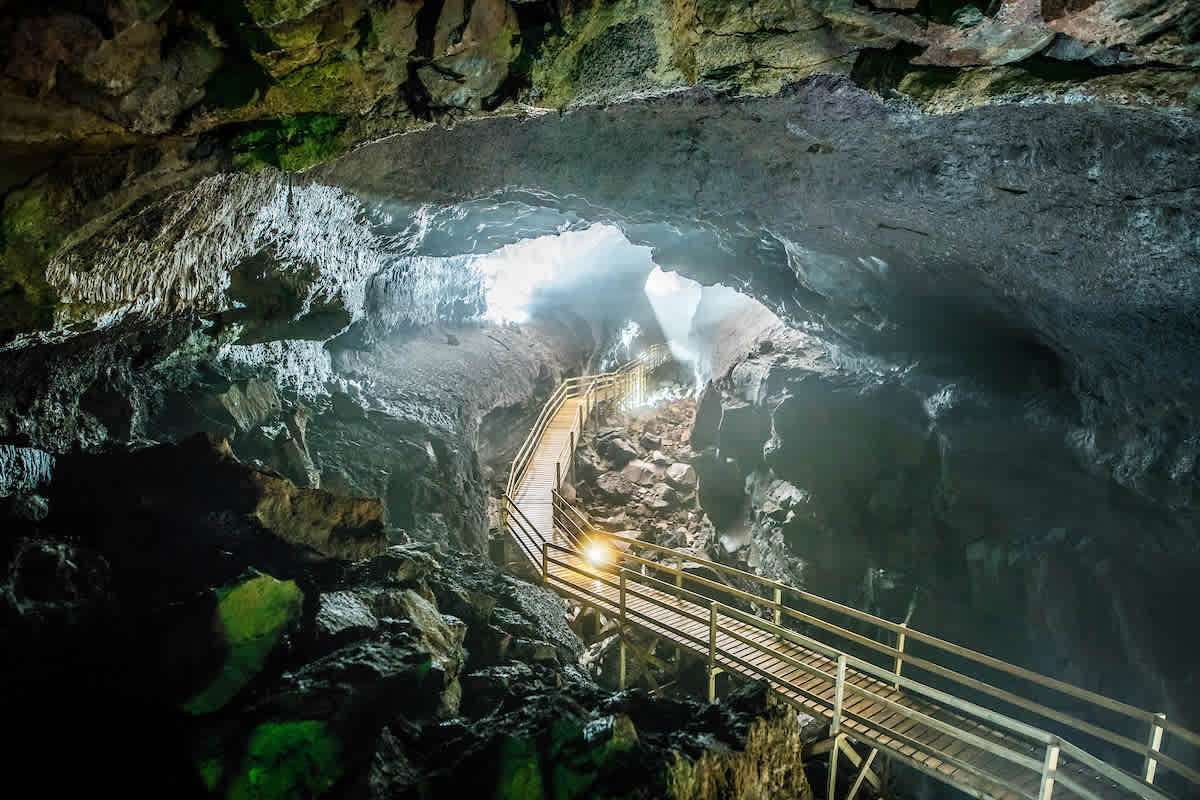 Lava Caves & Canyon Baths