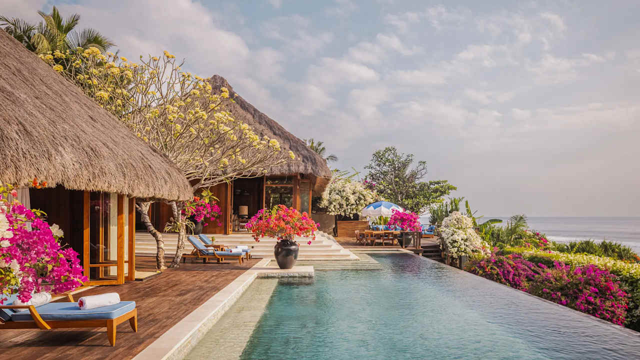15-day Indonesia Luxury Expedition Overview