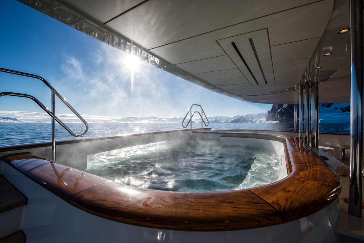 Ship Jacuzzi Antarctica Tours