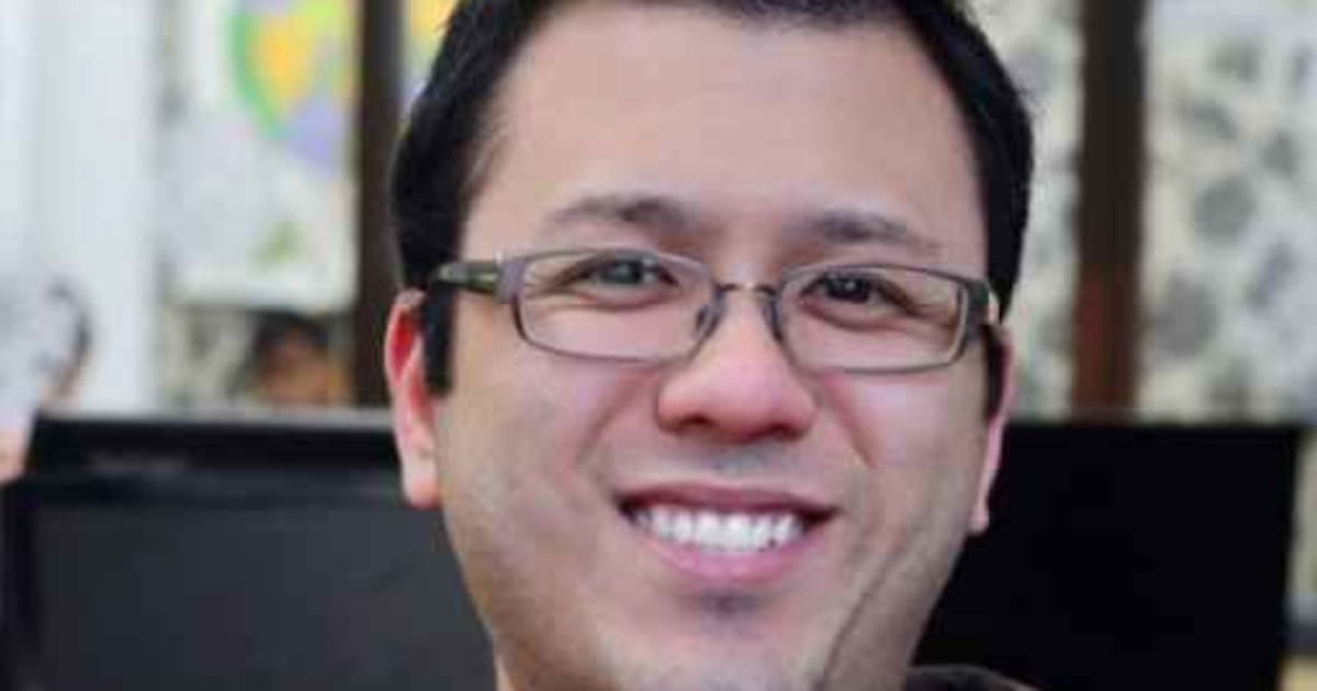 Richard Lewis | Travel Massive