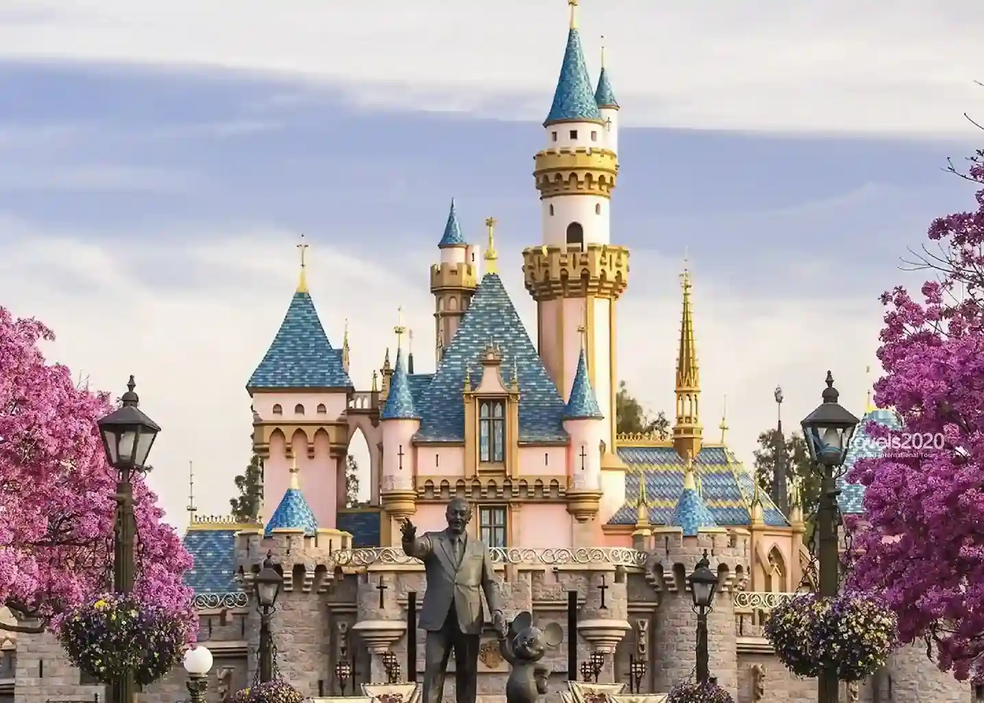 Explore the Charm of Fascinating Europe – Multi-Country Tour