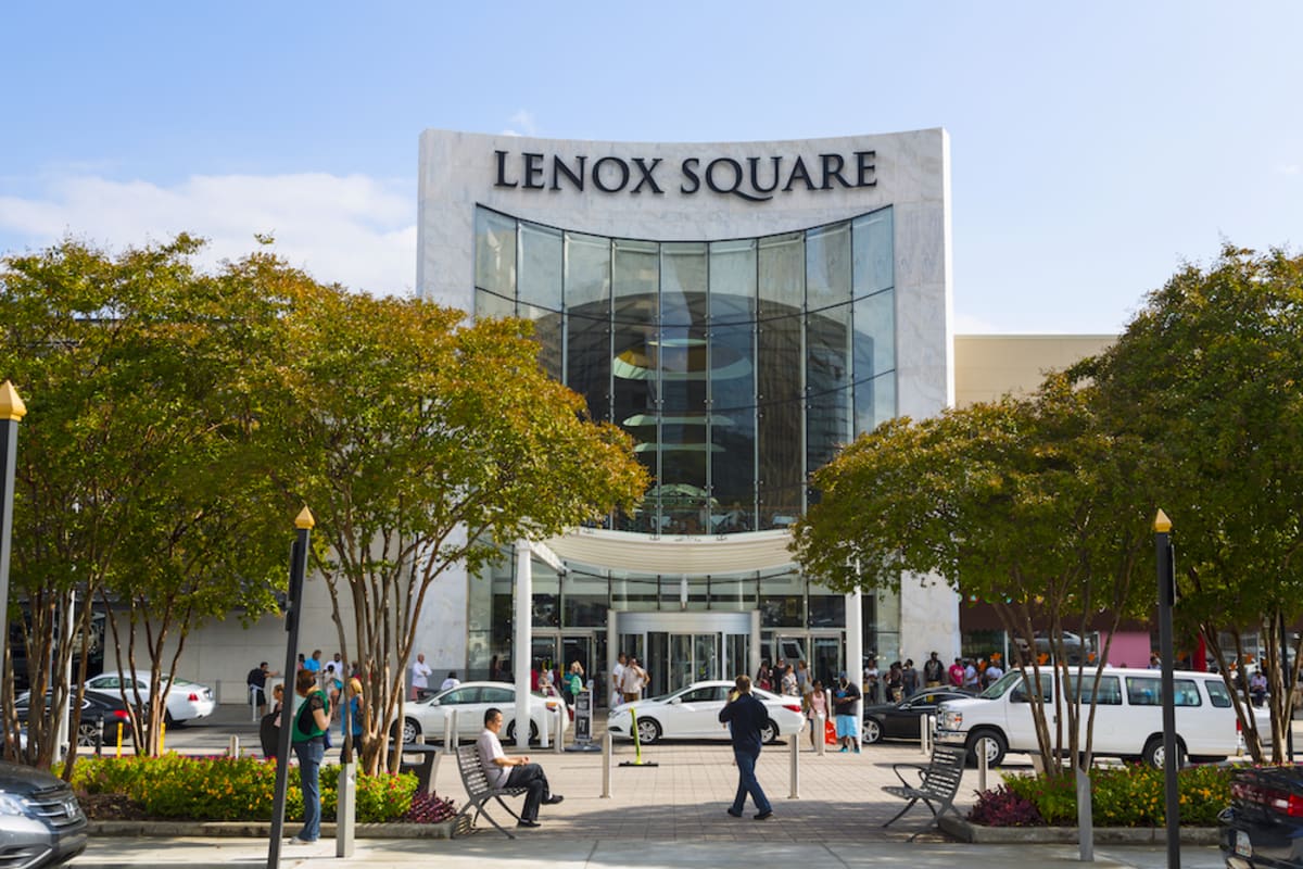 Lenox Square Mall Vlog - Buckhead Atlanta Georgia - A Long-Standing Luxury  Mall 