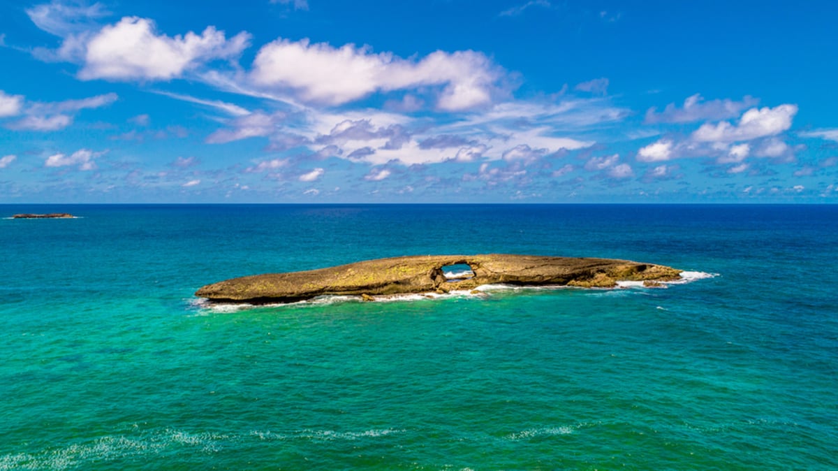 laie-point-state-wayside-rock