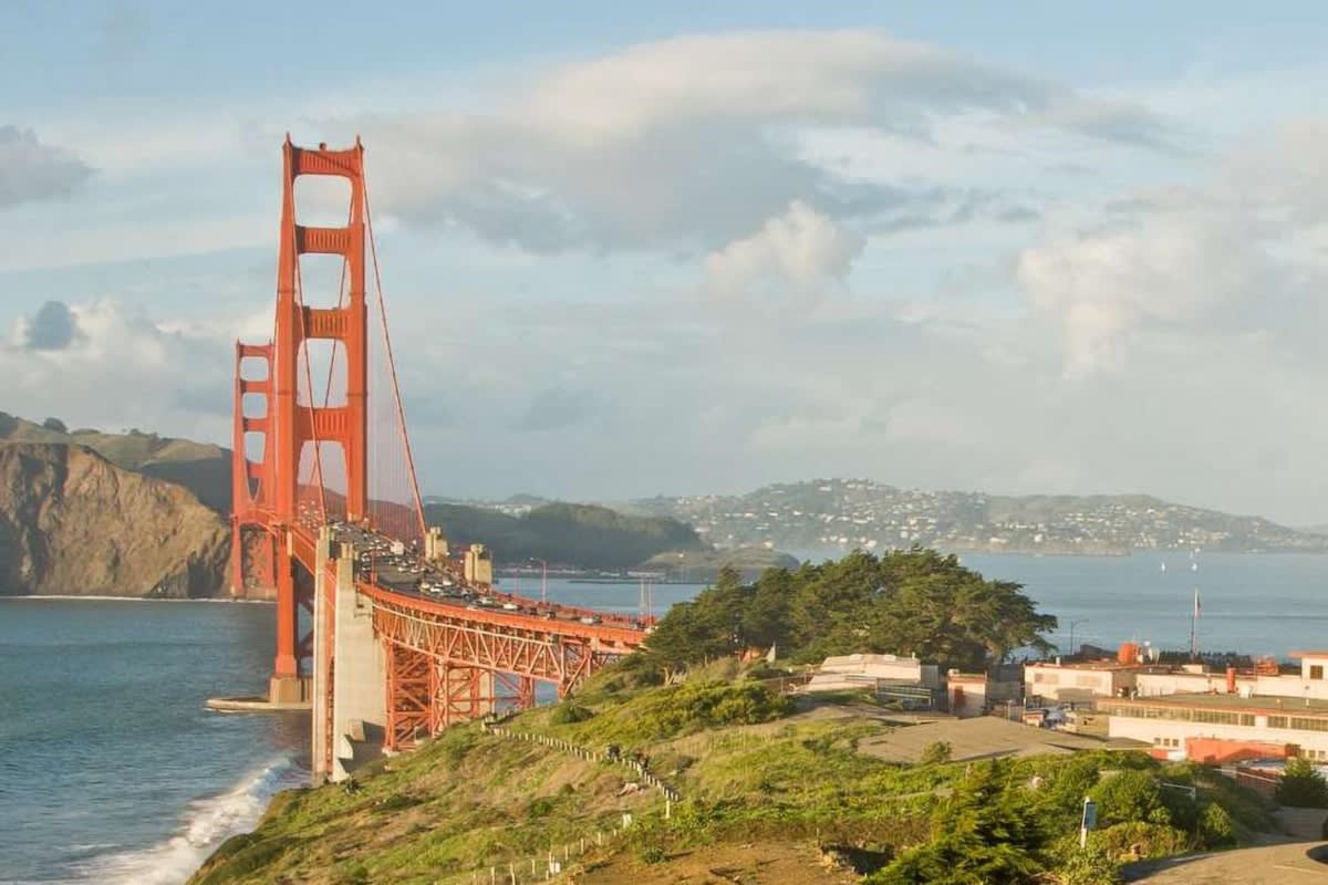 Golden_Gate_Bridge_Overlook