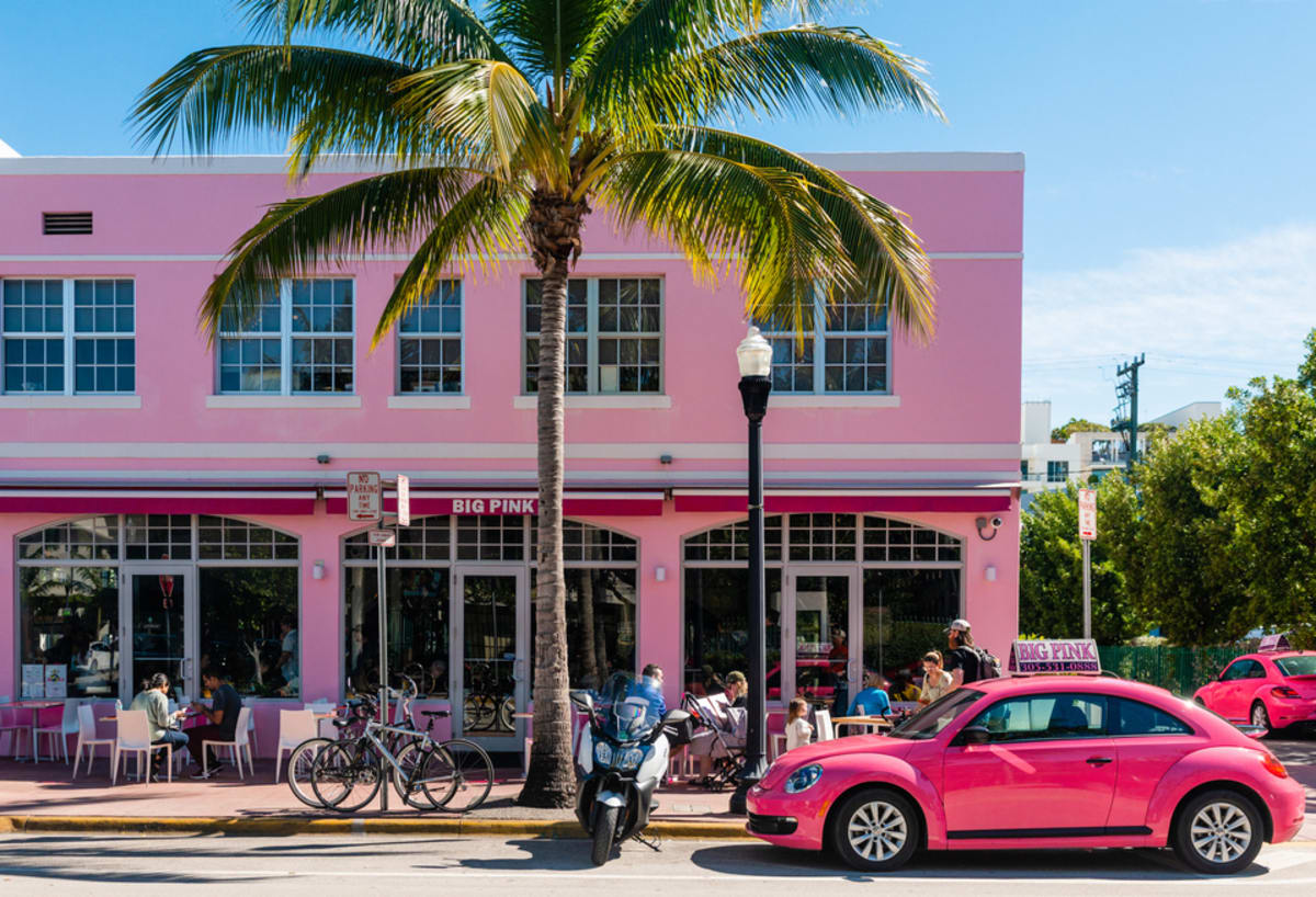 big-pink-collins-ave