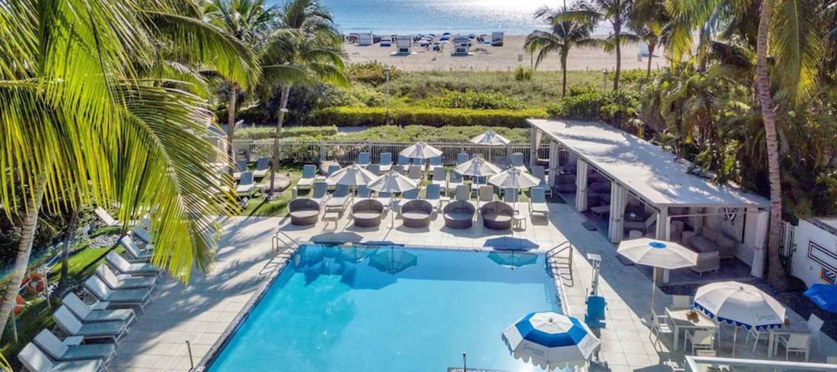 sagamore-hotel-pool-and-ocean-view