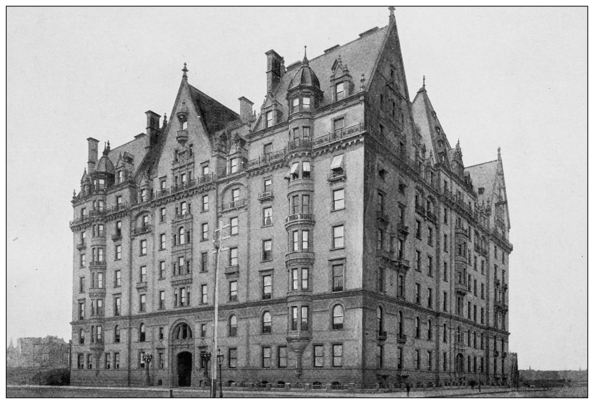 Black and white photo of the Dakota in New York City 