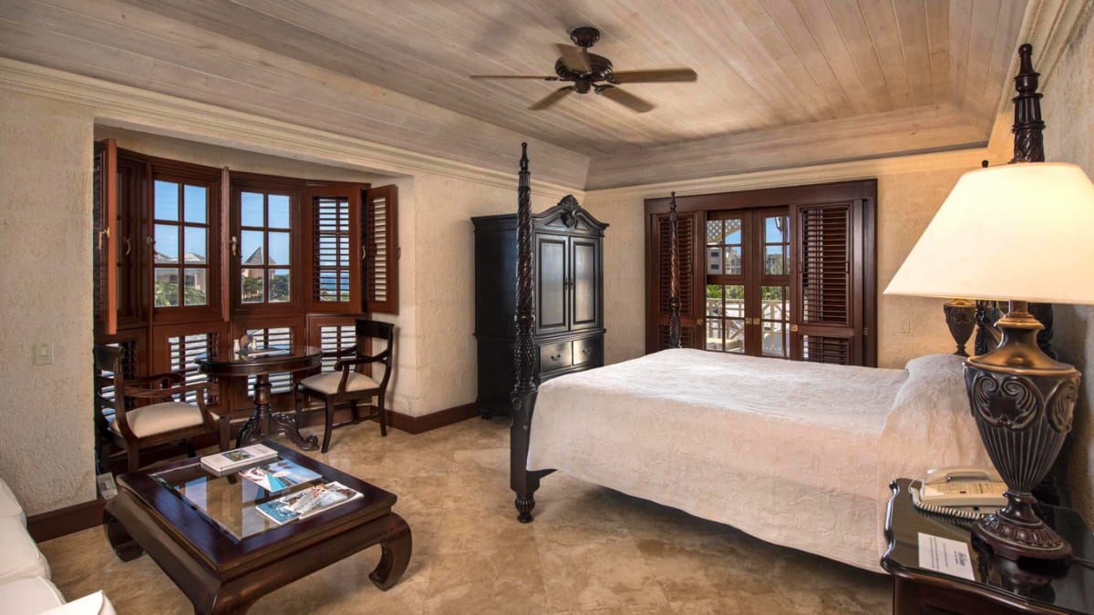 Three Bedroom Penthouse with Plunge Pool
