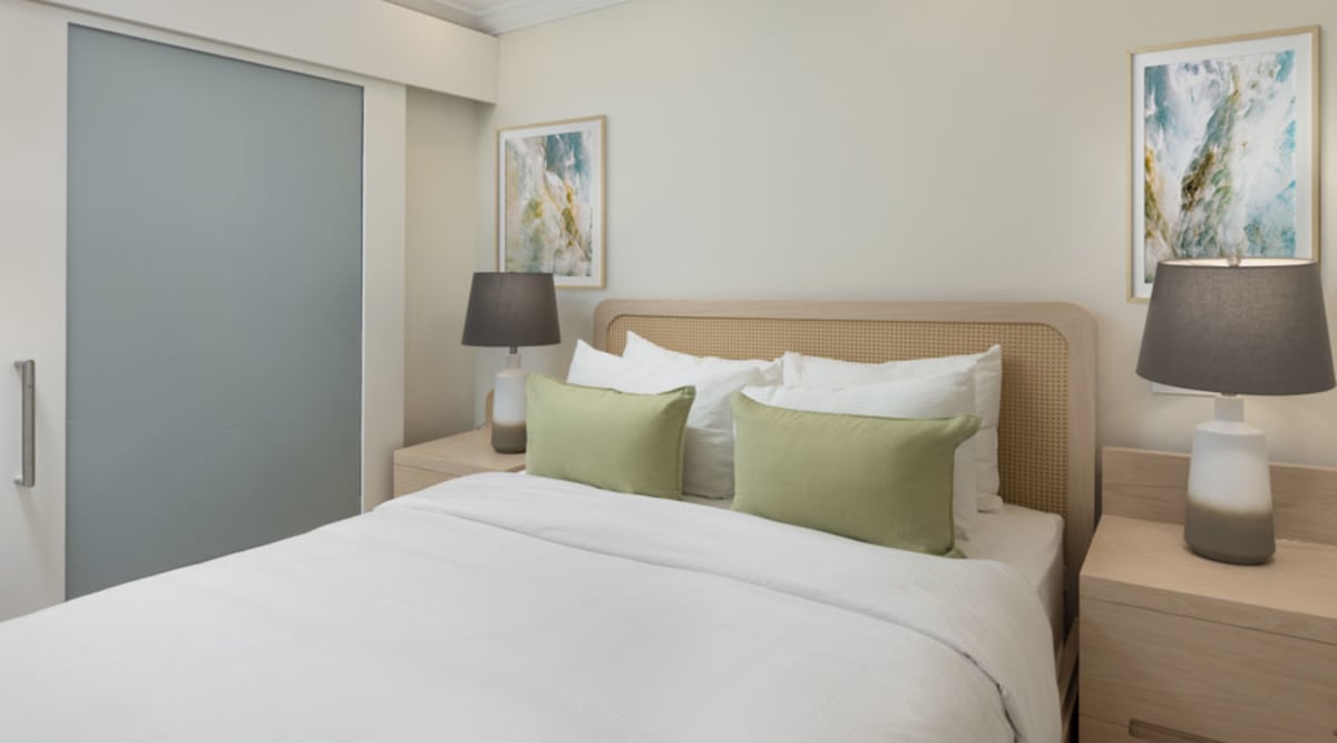 Junior Contemporary Suite with Rooftop Pool