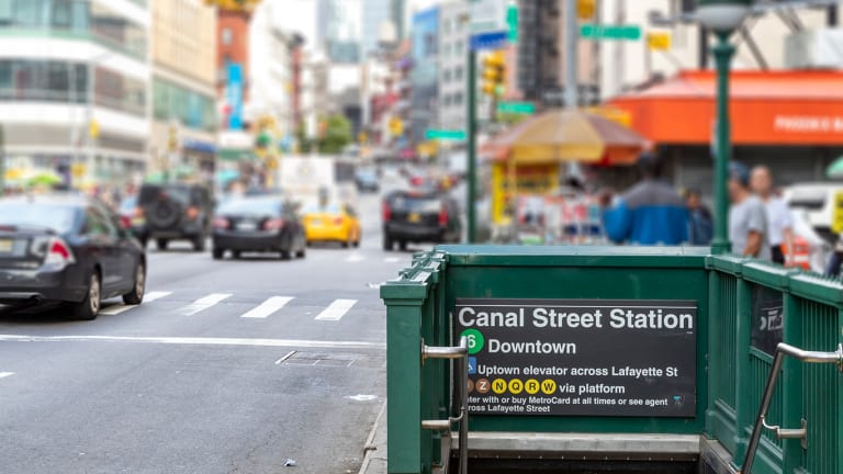 nyc-subway-entrance