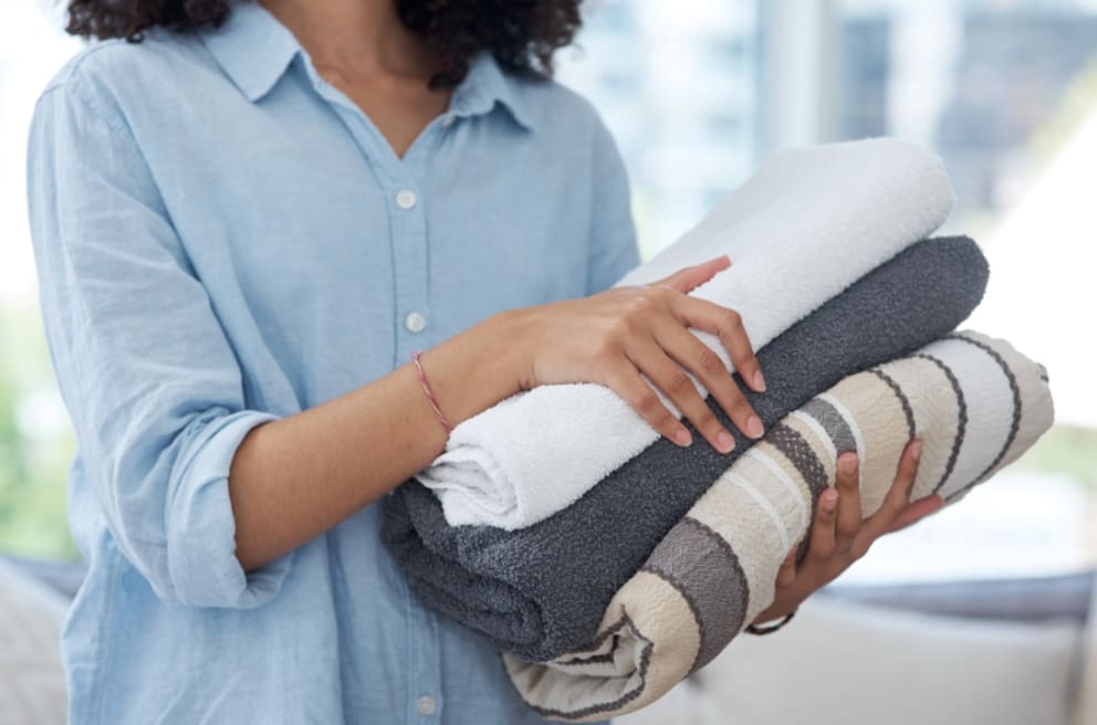 woman-with-towels