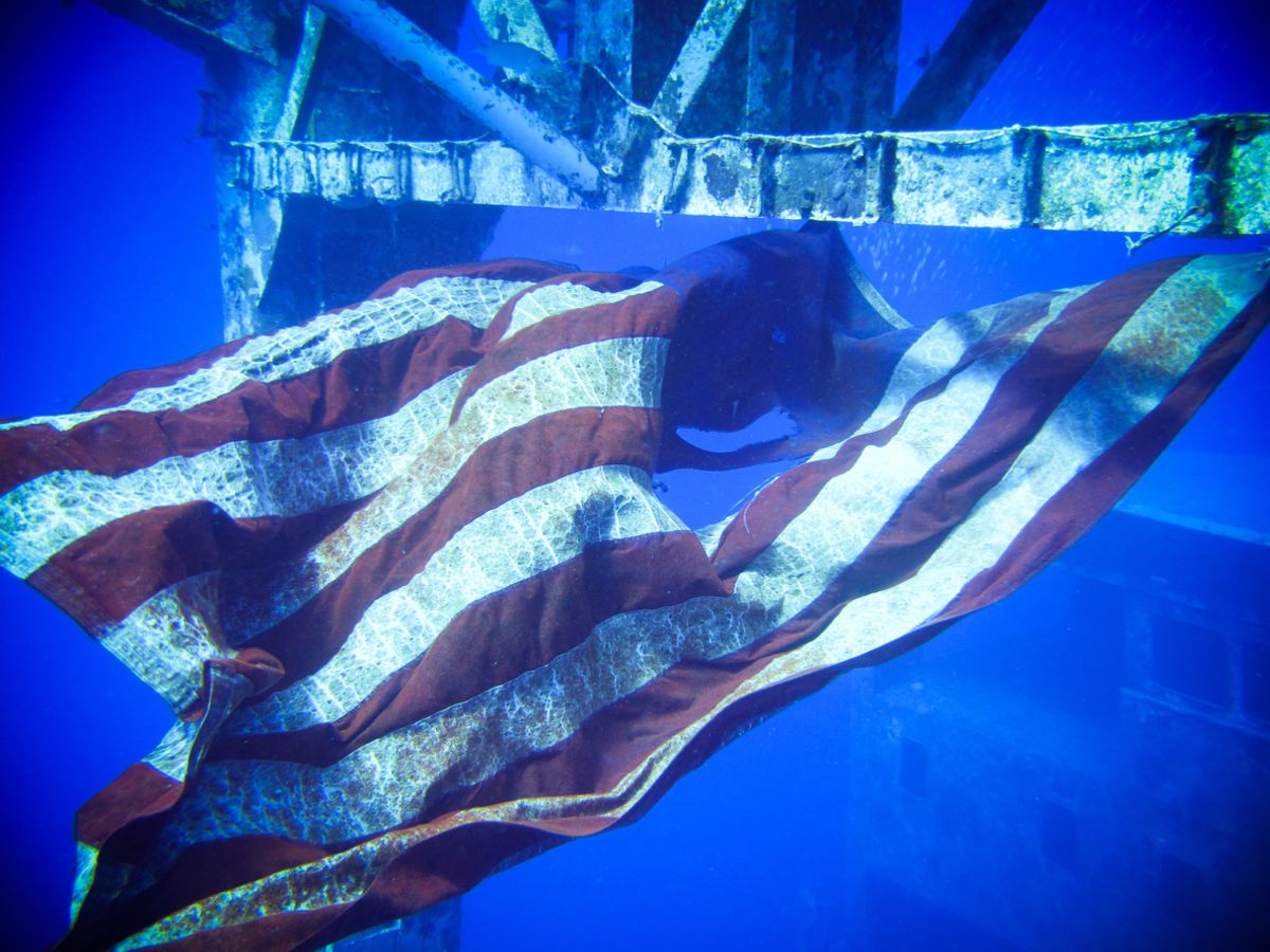 vandenberg-dive-flag-key-west