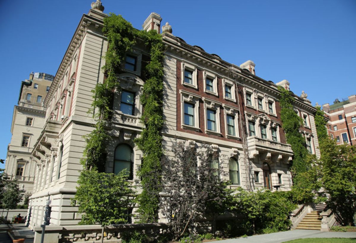 facade-of-cooper-hewitt-design-museum