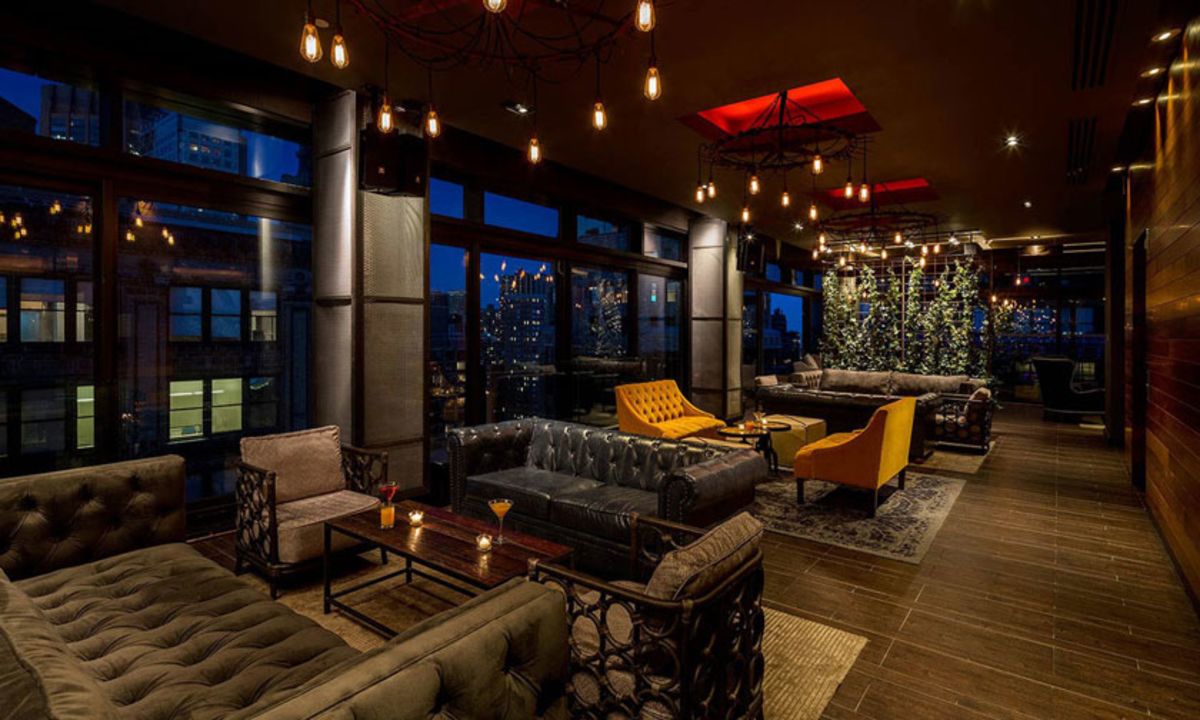 interior-view-of-royalton-park-avenue-bar