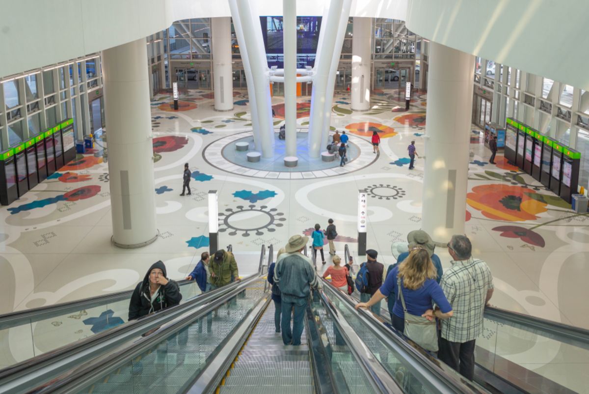 salesforce-tower-interior