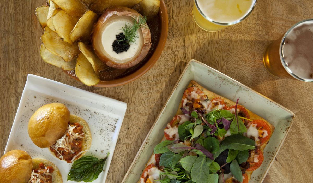 Toll House Home Dining Image