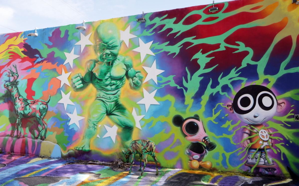 ron-english-hulk-boy-mural-wynwood