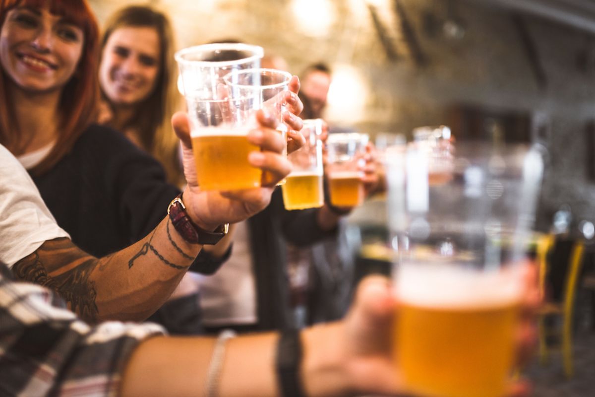 friends-at-beer-festival-san-francisco