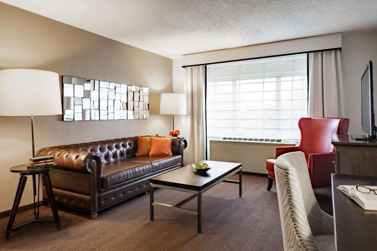 One Bedroom Suite-2