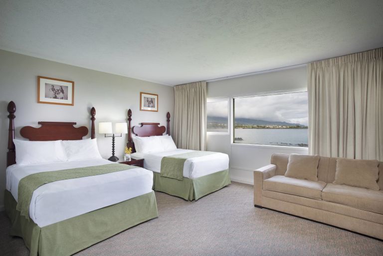 Maui-Beach-Hotel-Oceanfront