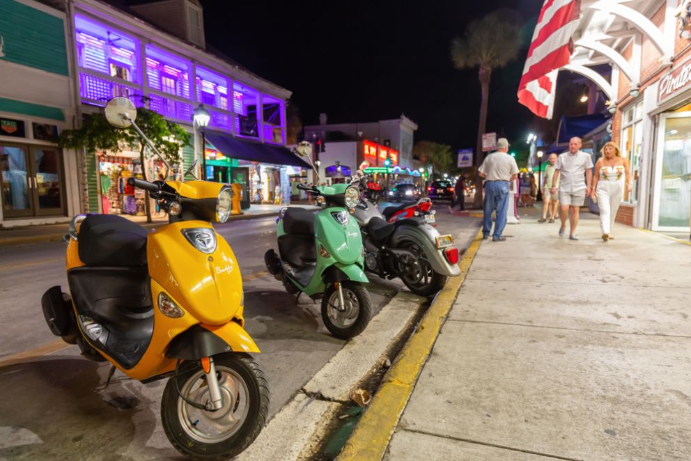 What Do I Need to Rent a Scooter, E-Car or Golf Cart in Key West?