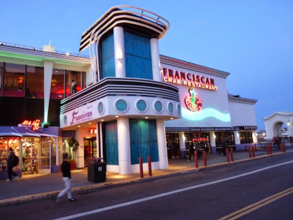 Franciscan crab restaurant building side view