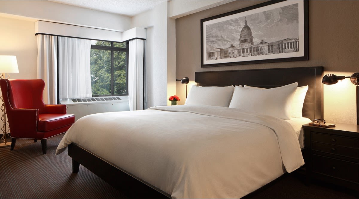 One Bedroom Suite Full Kitchen