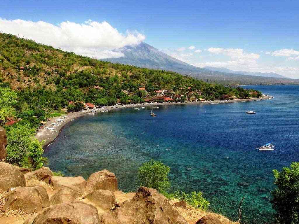 Pantai Amed pantai tersembunyi di bali 1 - Yuk Kunjungi !!! 13 pantai indah & tersembunyi yang masih  jarang dikunjungi  ini, saat kalian berlibur di Bali