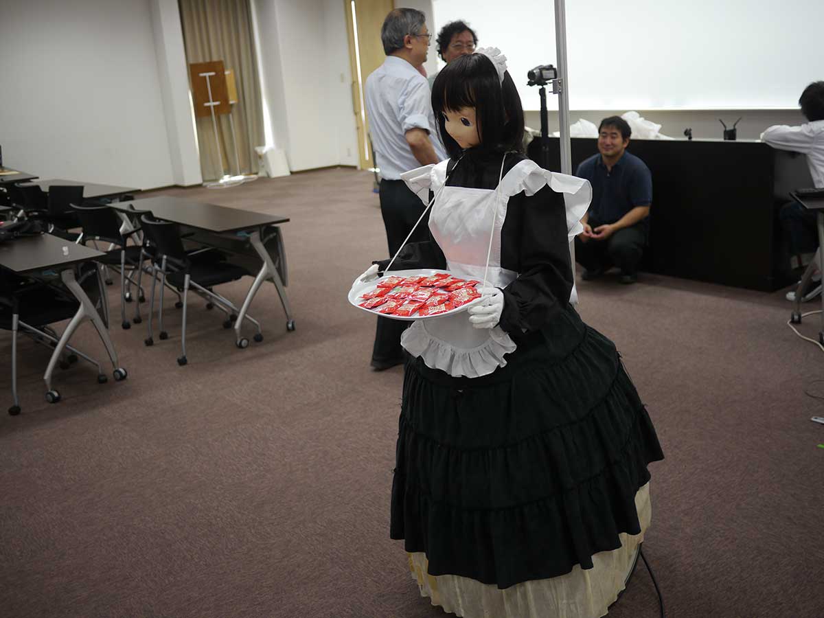 robot pembantu maids robot - 17 Teknologi canggih ini sedang dikembangkan dan akan segera terwujud