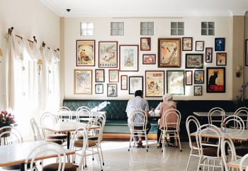 Tempat Makan Ikonik di Bandung