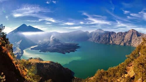 Gunung Rinjani - 24 Objek Wisata Menarik Di Indonesia