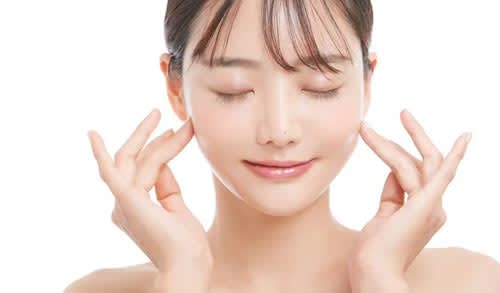 Jangan Pernah Menggosok atau Menggaruk - 10 Rahasia Perawatan Kulit Cantik ala Jepang