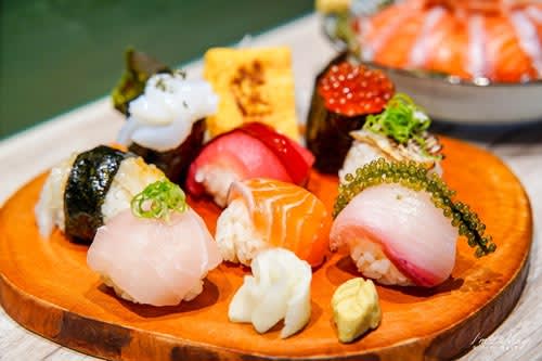 Sushi - 20 Makanan Jepang Yang Paling Wajib Dicoba