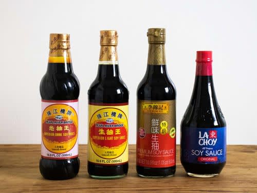 Mengetahui Penggunaan Kecap Terang dan Gelap - Rahasia Memasak Kuliner China