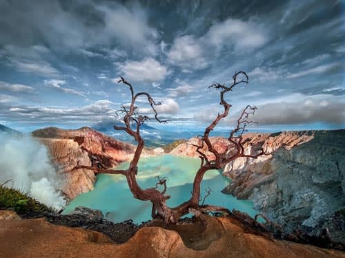 Kawah Ijen - 24 Objek Wisata Menarik Di Indonesia