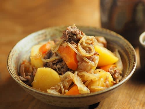 Nikujaga - 20 Makanan Jepang Yang Paling Wajib Dicoba