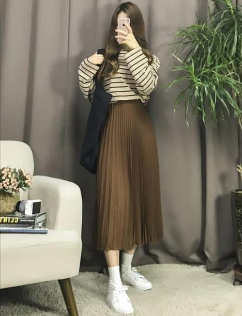 Outfit Rok Plisket - 10 Inspirasi Outfit Kasual Untuk Hangout