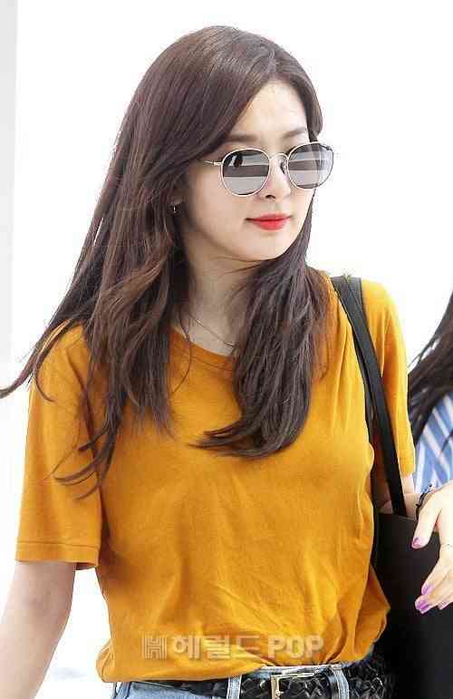 red velvet ke indonesia 4 - Asyik.. Red Velvet Terbang Ke Indonesia Menghadiri "Seoul Talk Concert in Jakarta"