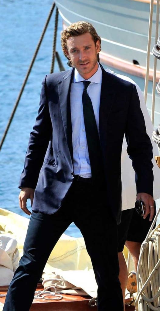 Pangeran Pierre Casiraghi Dari Monako pangeran tampan didunia - Bikin Para Cewek Rela Ngantri Jadi Dayang! Inilah Potret Pangeran Versi Dunia Nyata, Bukan Dari Negeri Dongeng Loh!
