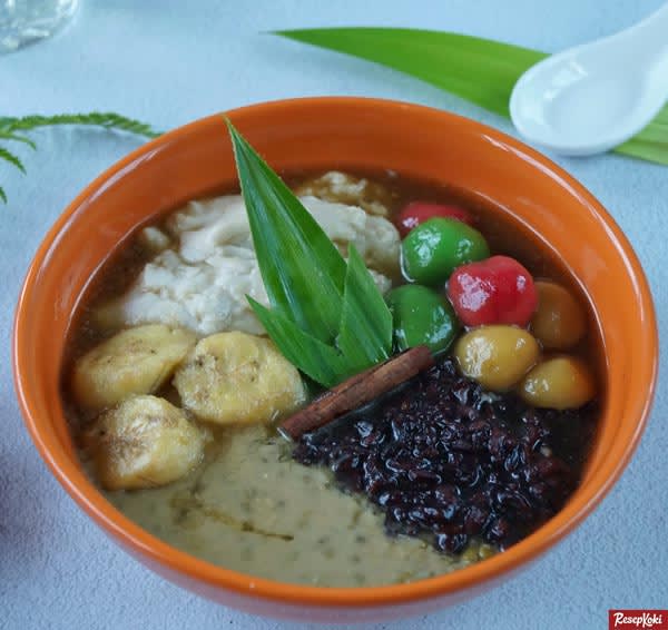 Bubur Kampiun - Rekomendasi makanan khas Ramadhan di Indonesia yang bisa kalian coba