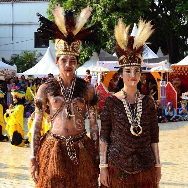 Baju Adat Papua Barat - Pakaian Adat Indonesia Paling Populer