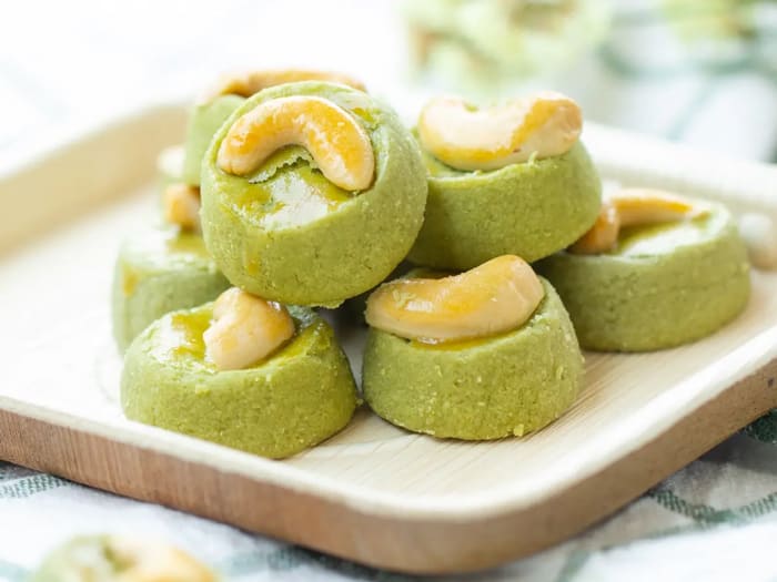 Resep Kue Kacang Mede Pandan - Kumpulan Resep Kue Kacang yang mudah dan enak
