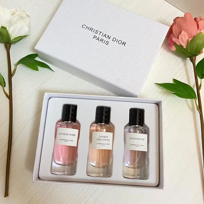 Parfum - Rekomendasi Kado Natal Terbaik