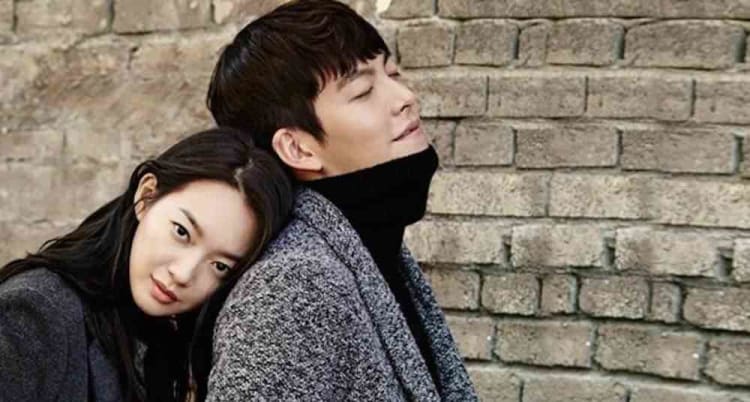 Kim Woo Bin Selalu Ditemani Sang “Pacar” Untuk Menjalani Perawatan Kanker