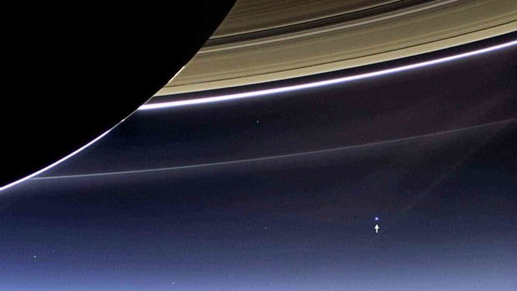 cassini satelit luar angkasa NASA Kehidupan di satu titik - Fakta Menarik Misi Cassini, Pesawat Ruang Angkasa NASA Sebelum Berakhir di Saturnus & Bulan